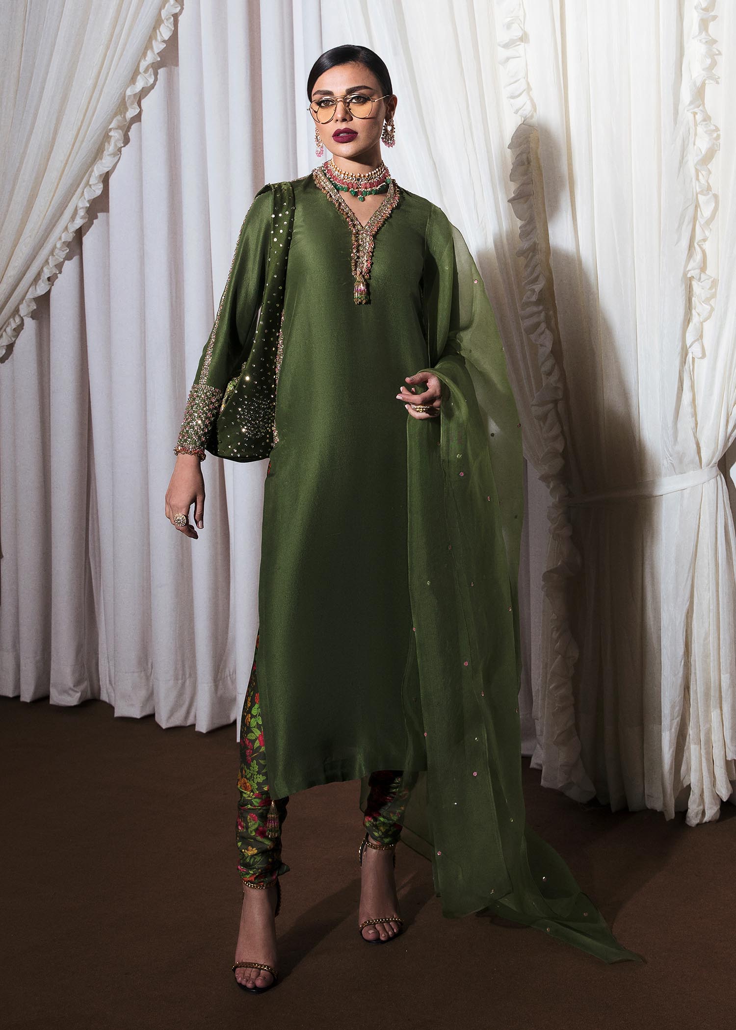 green emerald velvet dress Rang – HussainRehar