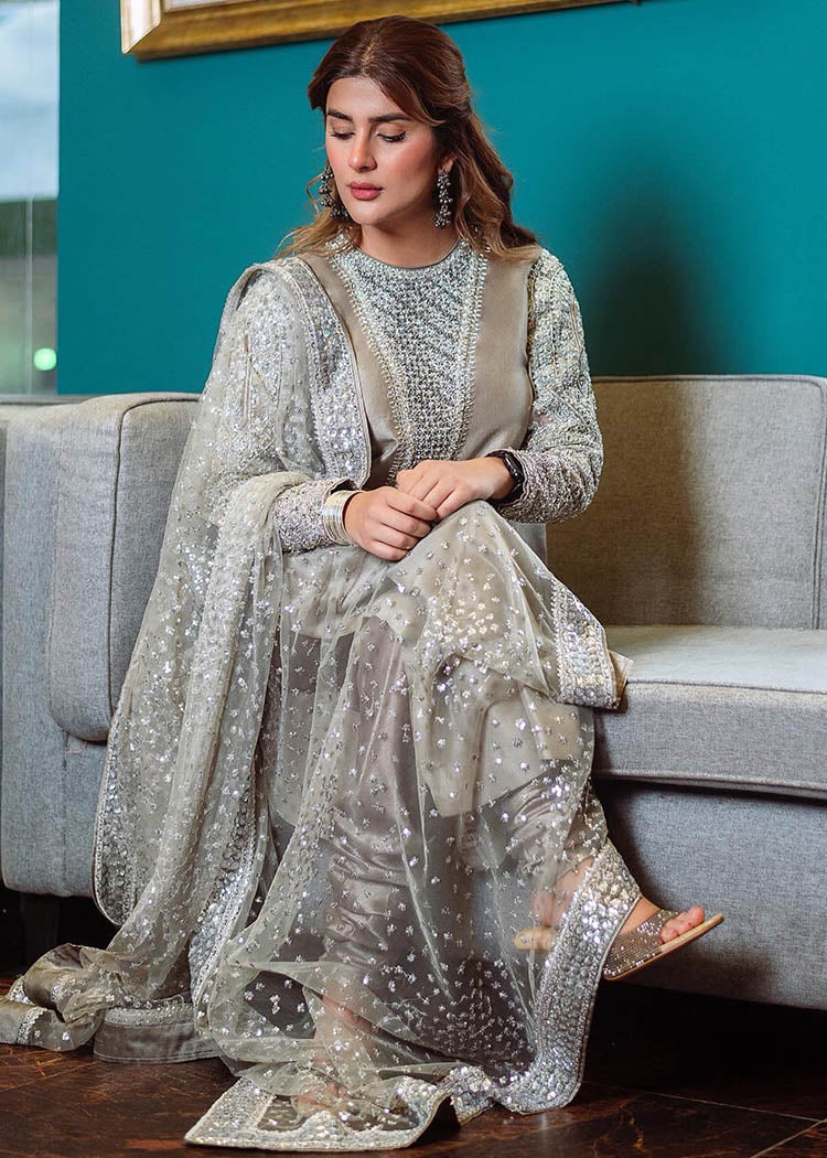 Kubra Khan