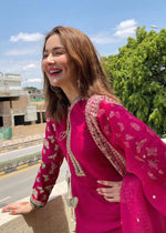 Hania Amir